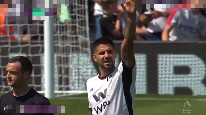 球队战术调整有效限制对手发挥（战术调整奏效，成功压制对手表现）