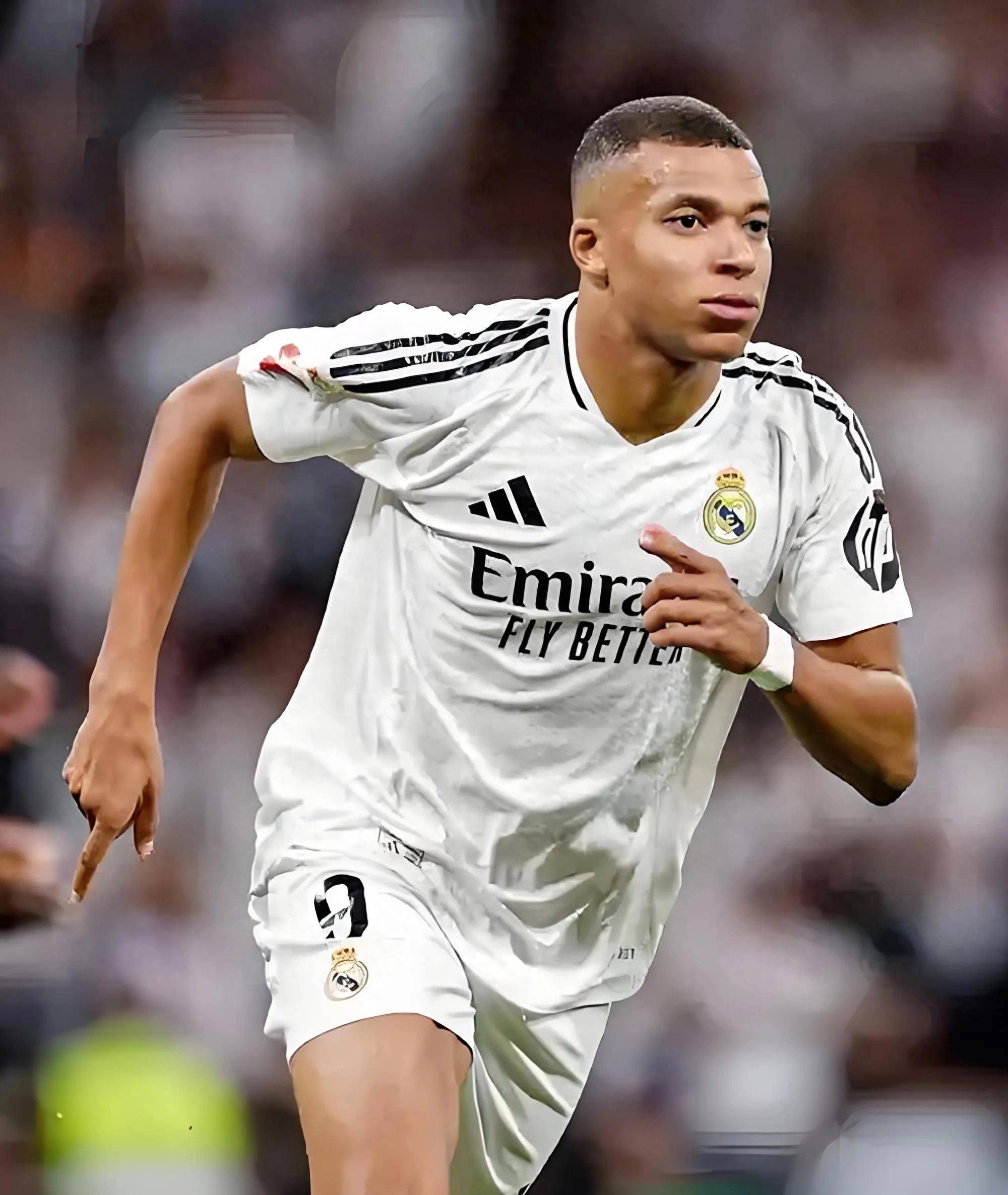 塔帅：我会联系温格但没那么频繁；每次听助威歌都起鸡皮疙瘩（塔帅：会联系温格但不常；每次听到助威歌都起鸡皮疙瘩）