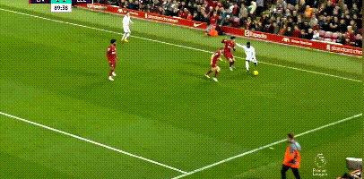 巴萨官方：邦马蒂已完成左腓骨骨折手术，预计恢复期为5个月（巴萨官宣邦马蒂左腓骨骨折接受手术，预计伤缺5个月）