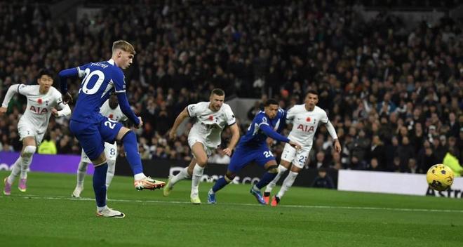 半场战报：亚特兰大1-0佛罗伦萨，德凯特拉雷助攻奥迪隆破僵（半场：亚特兰大暂1-0佛罗伦萨，德凯特拉雷助攻奥迪隆先拔头筹）