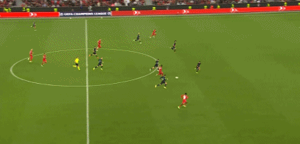 弗罗因德：磁卡在场上对我们不可或缺；对目前的阵容非常满意（弗罗因德：磁卡场上作用无可替代，对现有阵容极为满意）