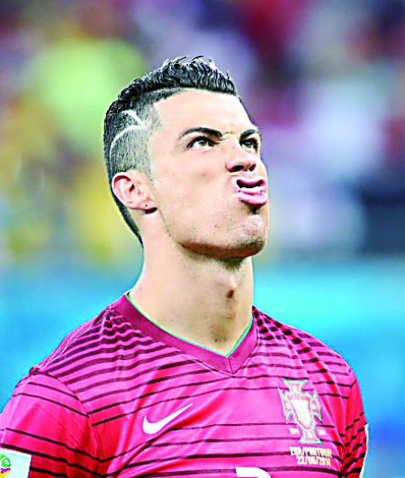 记者：邵佳一将现场观战西海岸vs亚泰，不会参与临场指挥工作（据记者透露，邵佳一将现场观看西海岸对阵亚泰，不参与临场指挥）