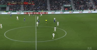 格罗斯：踢曼城是完全不同的挑战，比赛水平可能与踢拜仁相当（格罗斯：对阵曼城是截然不同的考验，比赛强度或与拜仁不相上下）