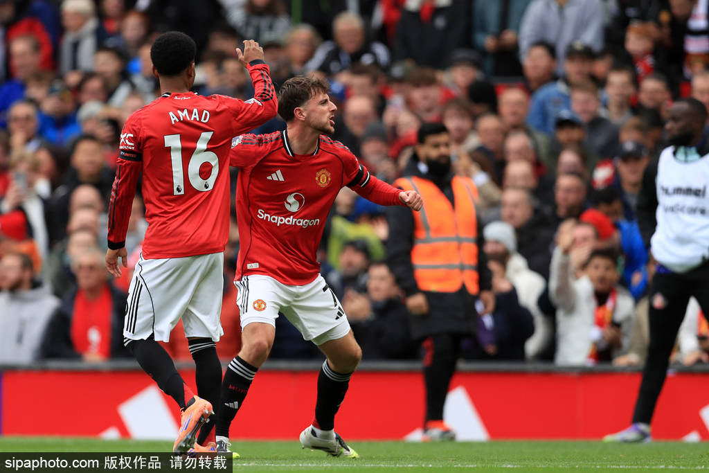 国足备战世界杯又晚了，邵佳一主打年轻牌，30岁老将淡出新国家队（国足世界杯备战再度滞后，邵佳一主打年轻化，30岁老将逐步淡出新国足）