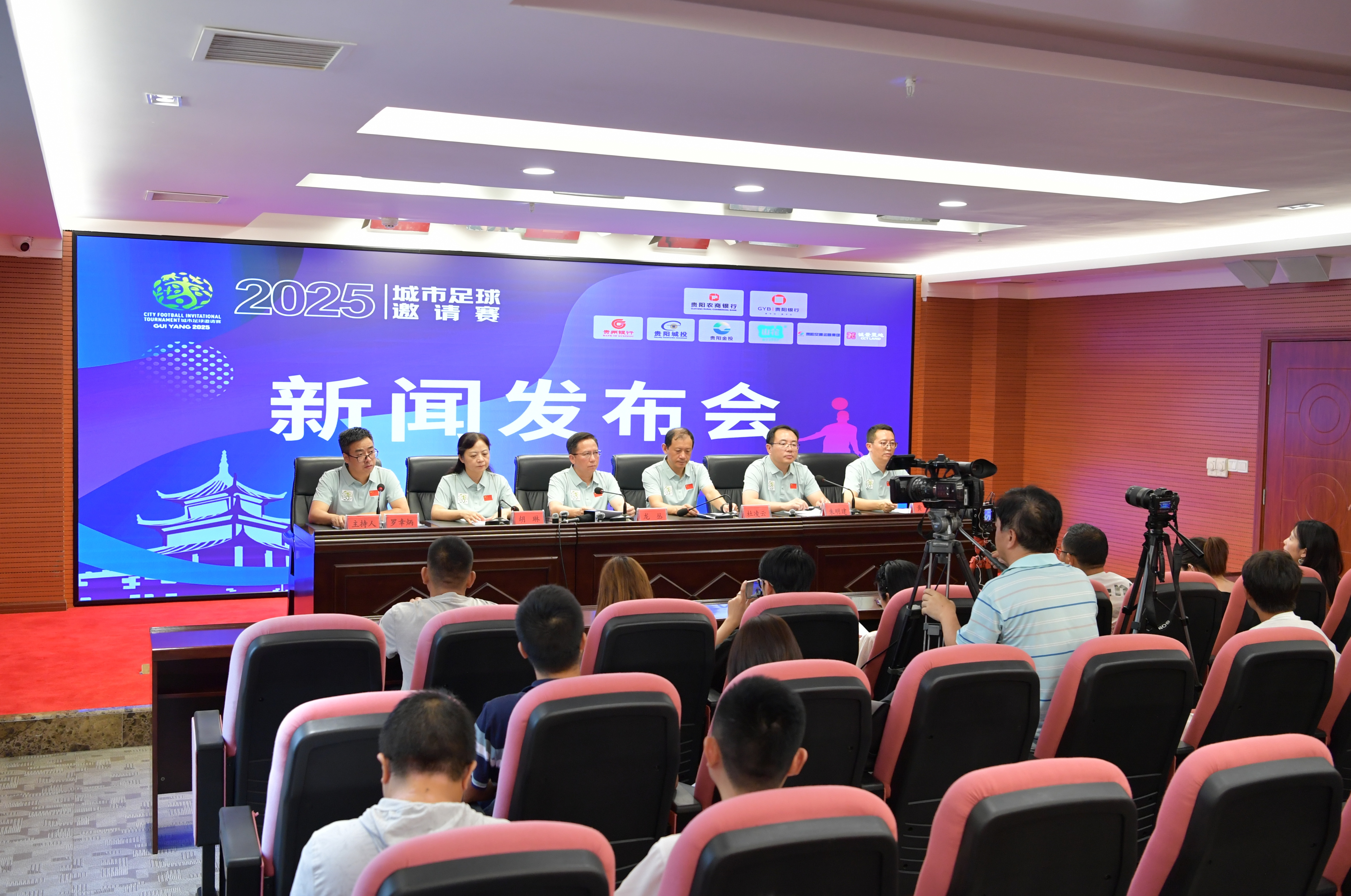 车老板又来了！罗马诺独家：切尔西正在洽谈布莱顿20岁博纳诺特
