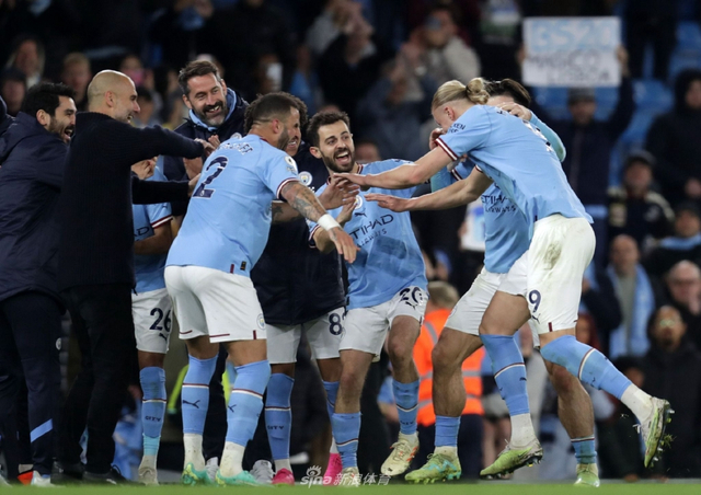 梅西当选本赛季美职联MVP，是美职联历史首位蝉联MVP的球员（梅西荣膺本季美职联MVP，创联盟首位连庄纪录）